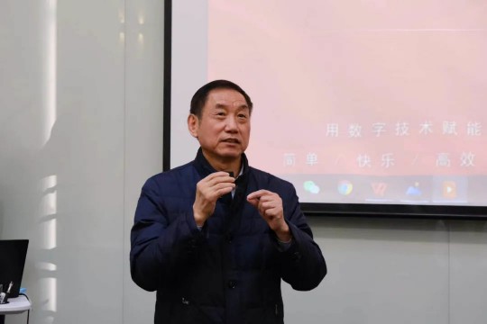 维多利亚老品牌vic(集团)官方网站